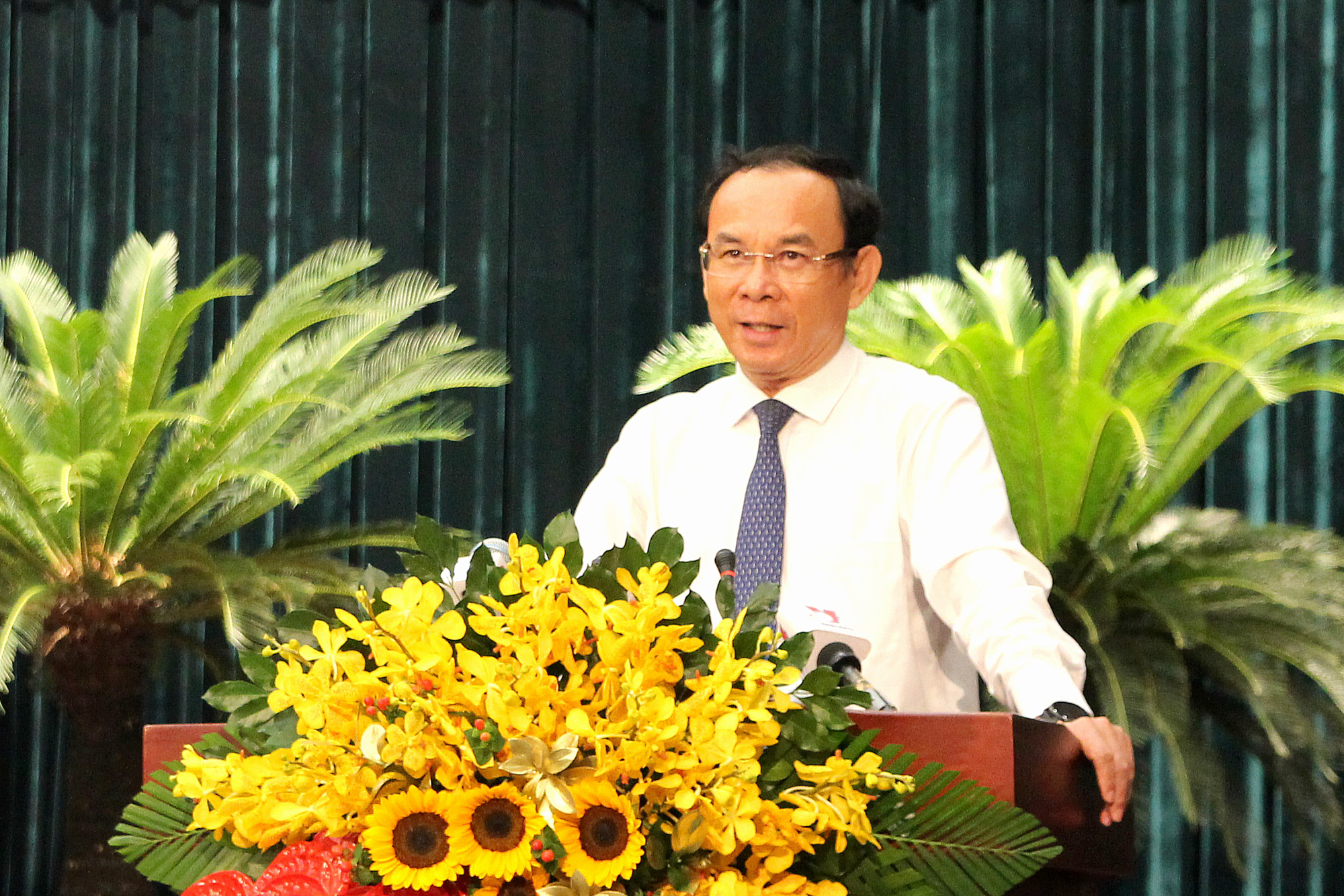 Bí thư Thành ủy Nguyễn Văn Nên phát biểu tại Kỳ họp (Ảnh: H.Hào).